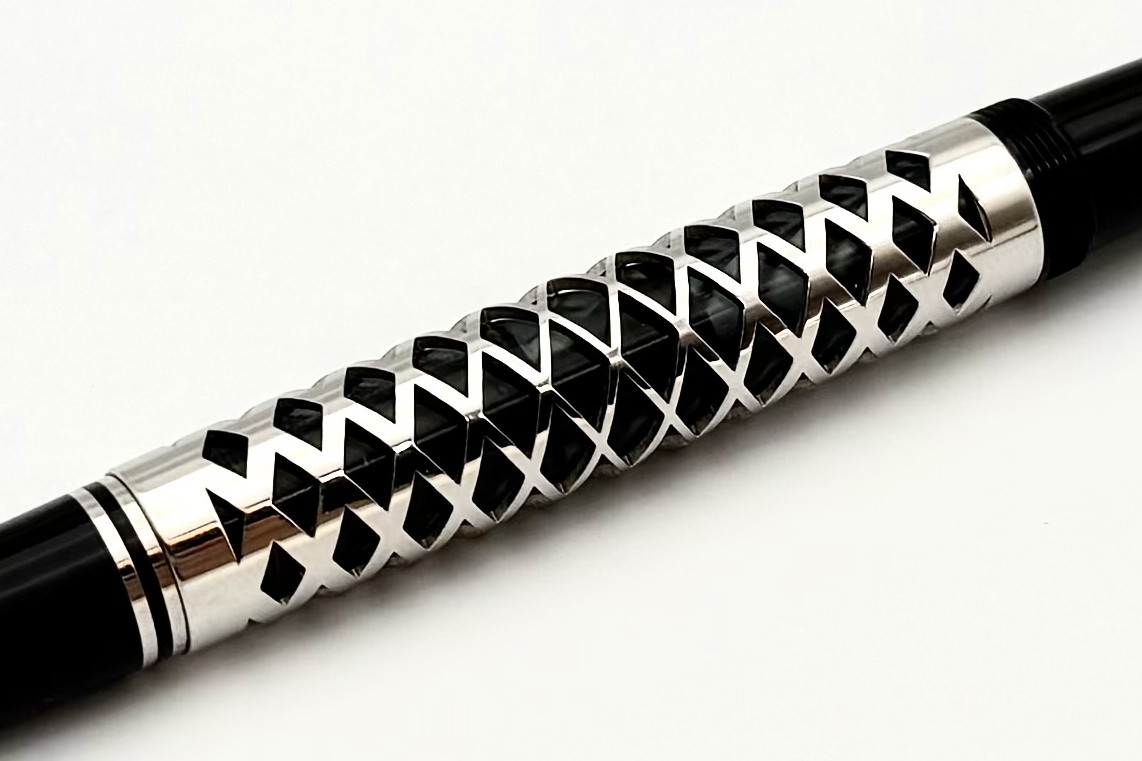 PelikanSESouveranM805MetalSleeveFP_HFix